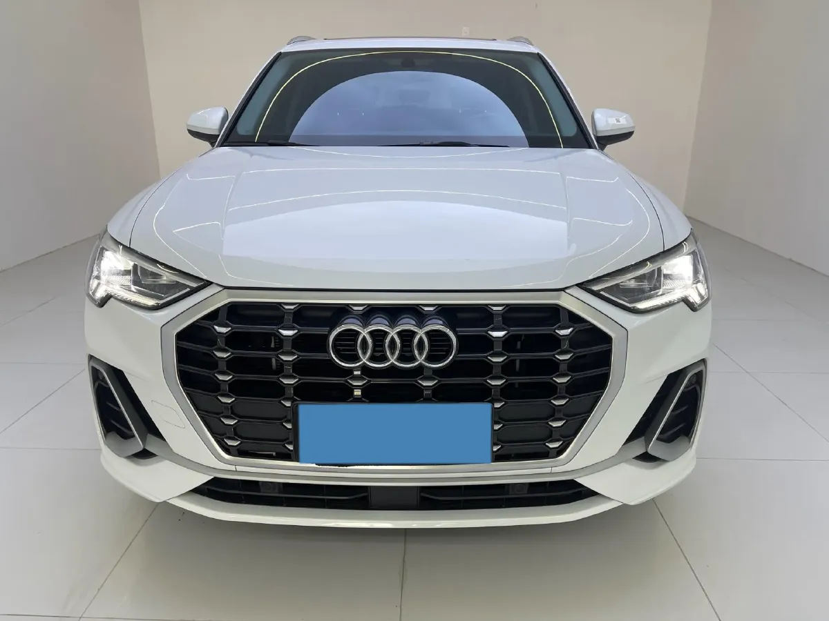 2023 Audi Q3 1.4T 150HP L4 7DCT,autocango,china used car exporter,china ev exporter,chinese used car exporter,chinese used ev exporter
