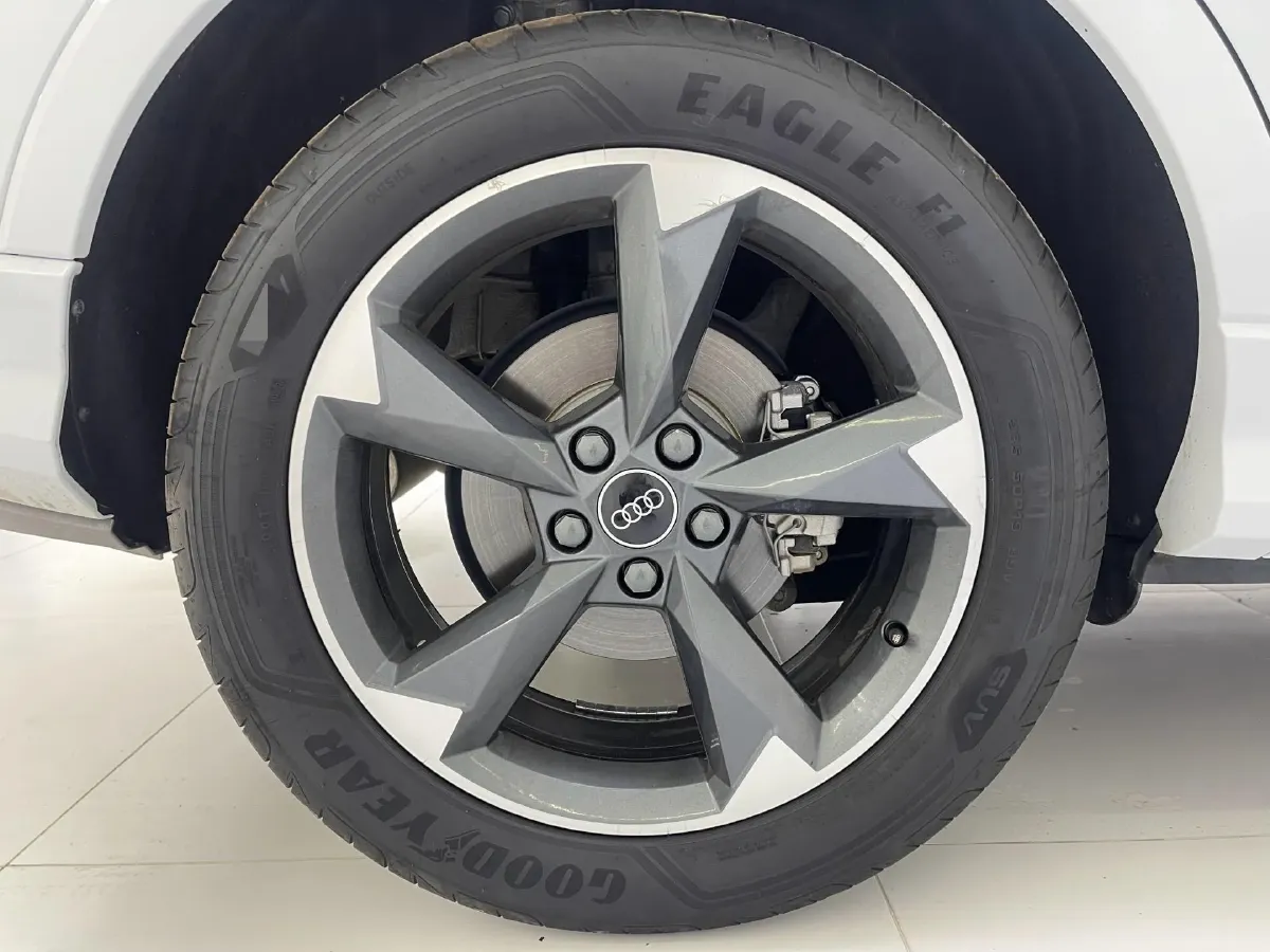 2023 Audi Q3 1.4T 150HP L4 7DCT,autocango,china used car exporter,china ev exporter,chinese used car exporter,chinese used ev exporter