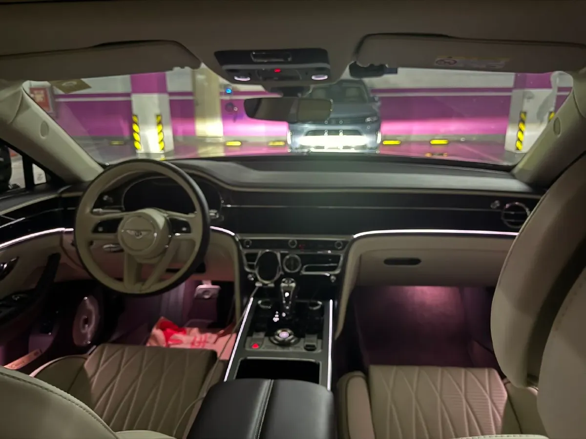 2021 Bentley Flying Spur 4.0T 550HP V8 8DCT,autocango,china used car exporter,china ev exporter,chinese used car exporter,chinese used ev exporter