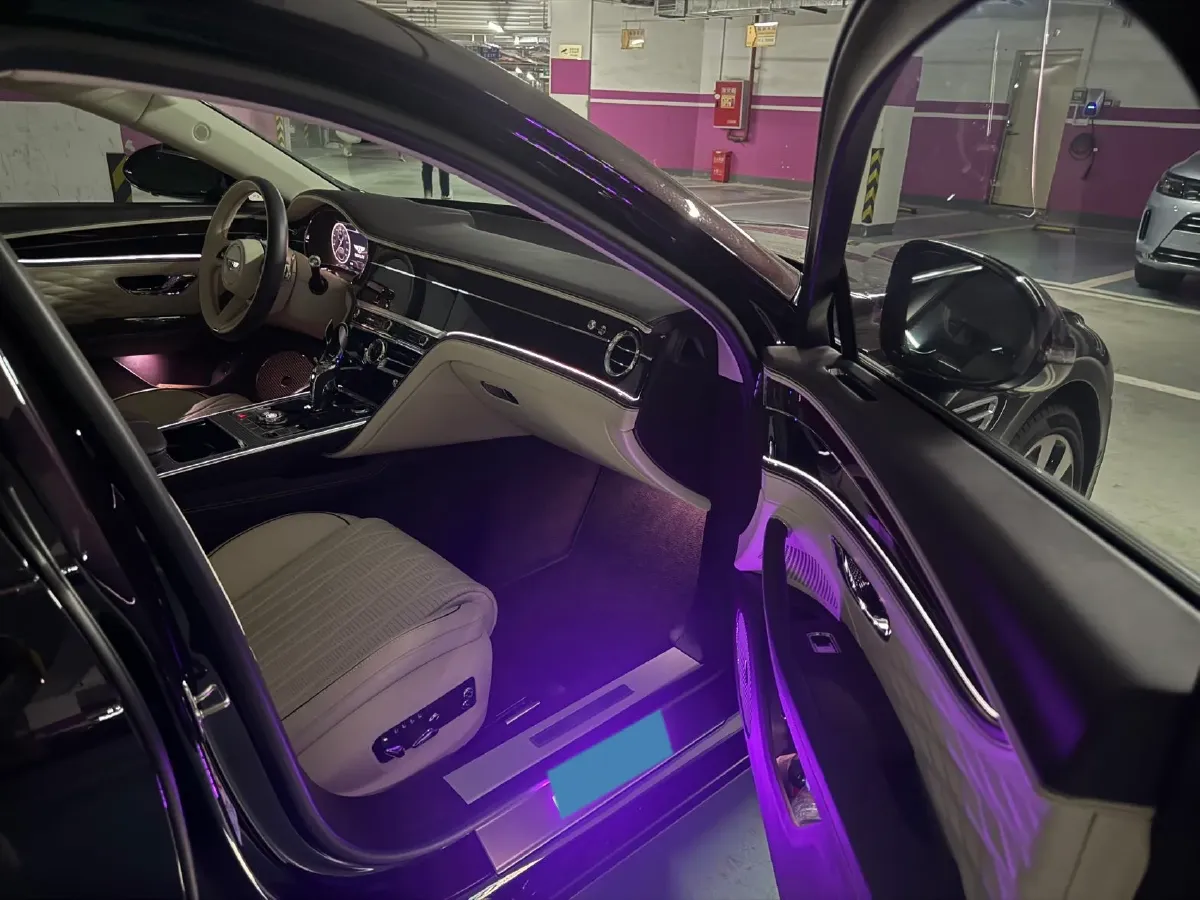 2021 Bentley Flying Spur 4.0T 550HP V8 8DCT,autocango,china used car exporter,china ev exporter,chinese used car exporter,chinese used ev exporter