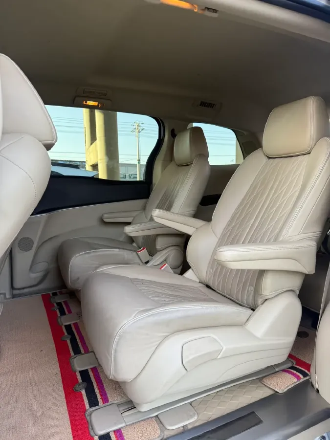 2023 Buick GL8 2.0T 237HP L4 9AT,autocango,china used car exporter,china ev exporter,chinese used car exporter,chinese used ev exporter