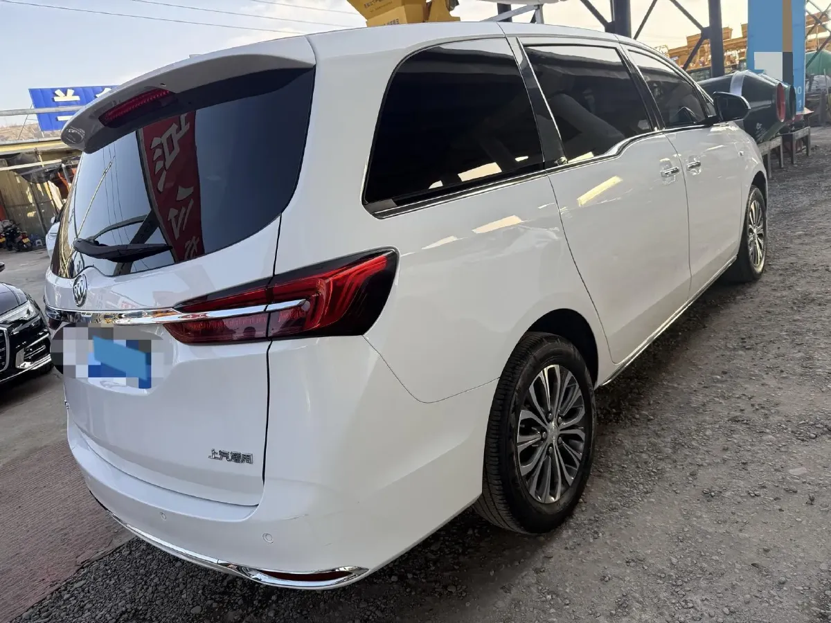 2023 Buick GL8 2.0T 237HP L4 9AT,autocango,china used car exporter,china ev exporter,chinese used car exporter,chinese used ev exporter