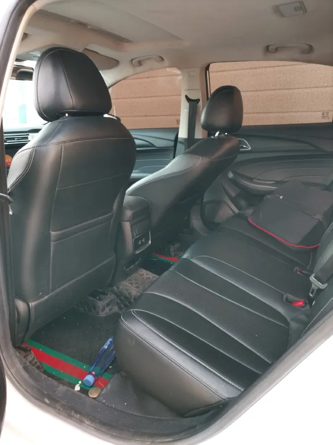 2019 Roewe i5 1.5L 120HP L4 CVT,autocango,china used car exporter,china ev exporter,chinese used car exporter,chinese used ev exporter