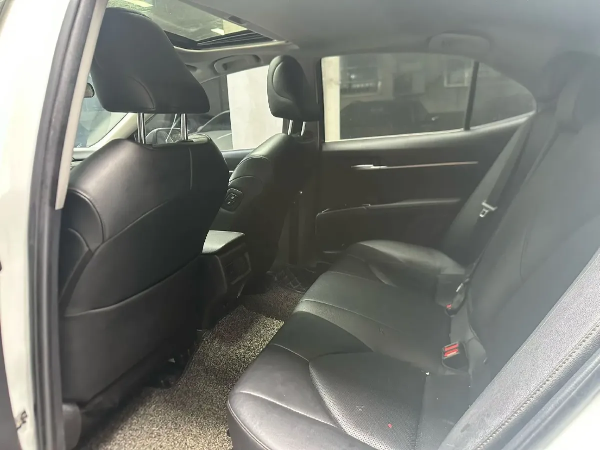 2019 Toyota Camry 2.0L 178HP L4 CVT,autocango,china used car exporter,china ev exporter,chinese used car exporter,chinese used ev exporter