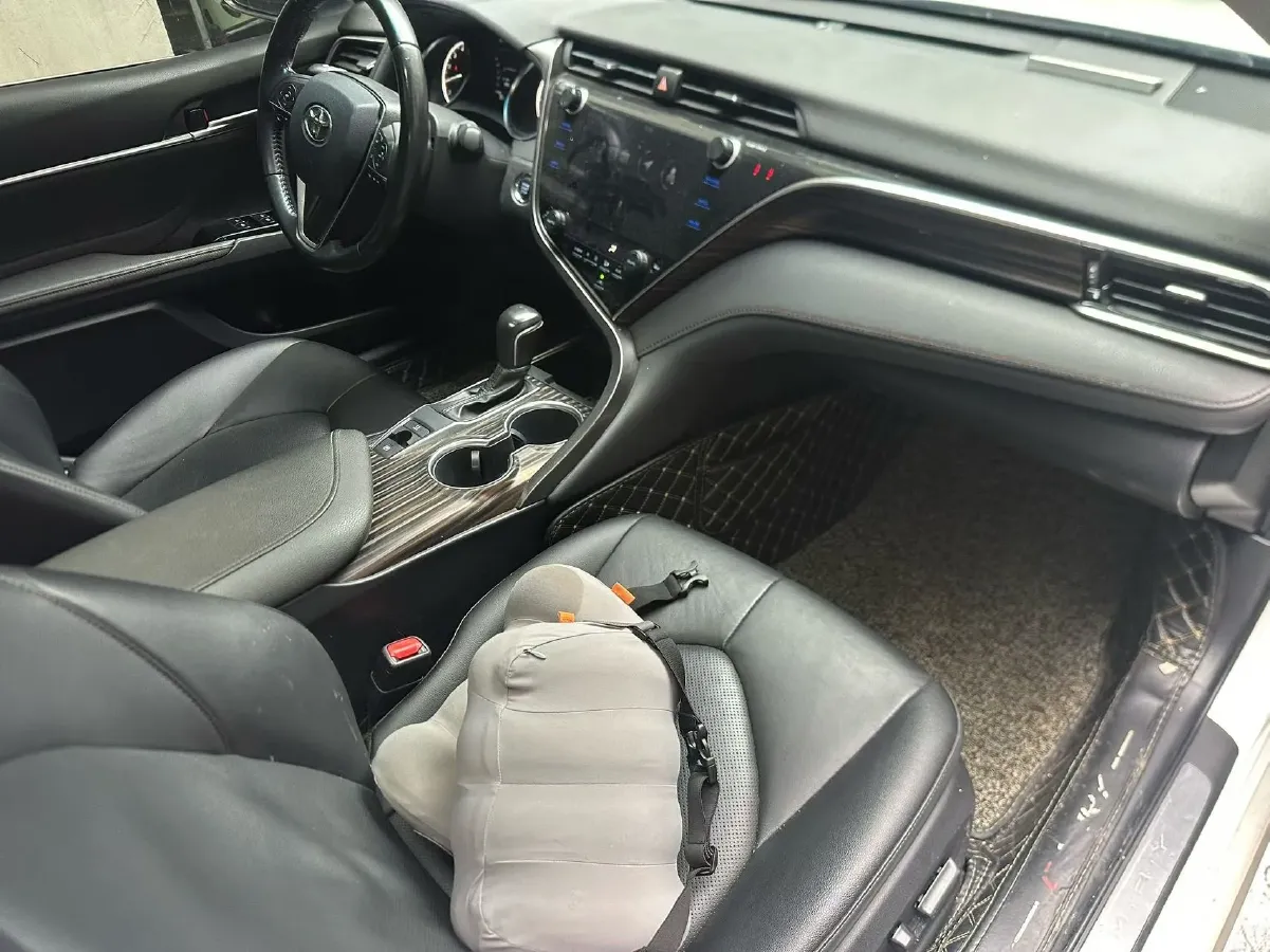 2019 Toyota Camry 2.0L 178HP L4 CVT,autocango,china used car exporter,china ev exporter,chinese used car exporter,chinese used ev exporter