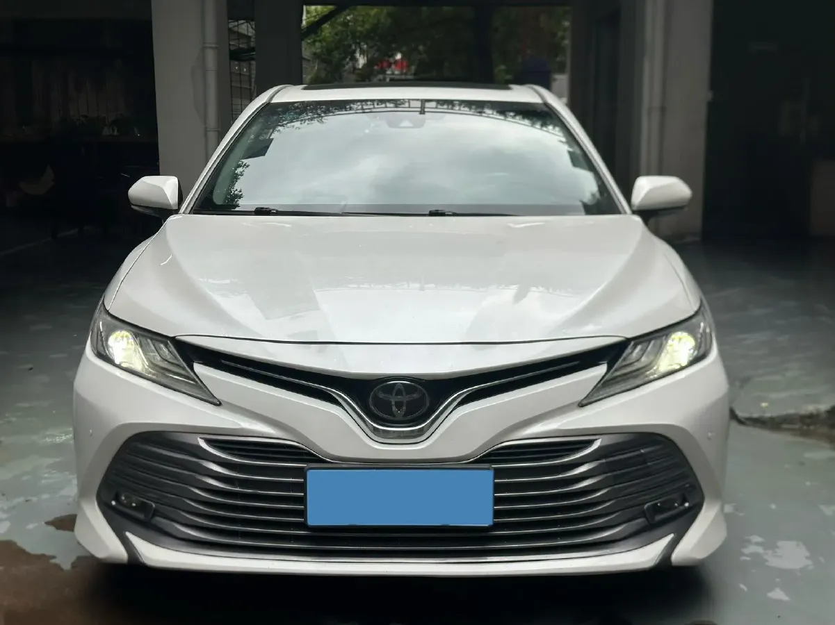 2019 Toyota Camry 2.0L 178HP L4 CVT,autocango,china used car exporter,china ev exporter,chinese used car exporter,chinese used ev exporter