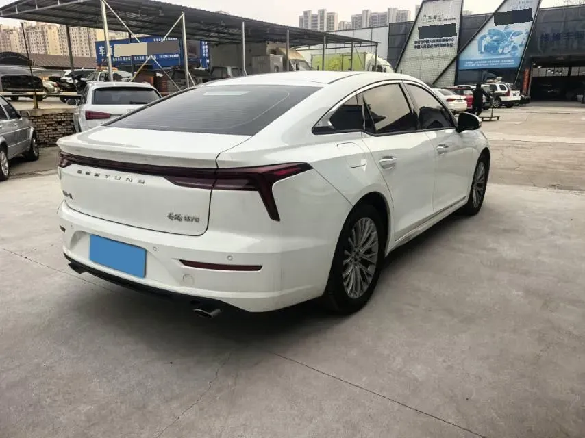 2025 Bestune B70 1.5T 169HP L4 7DCT,autocango,china used car exporter,china ev exporter,chinese used car exporter,chinese used ev exporter
