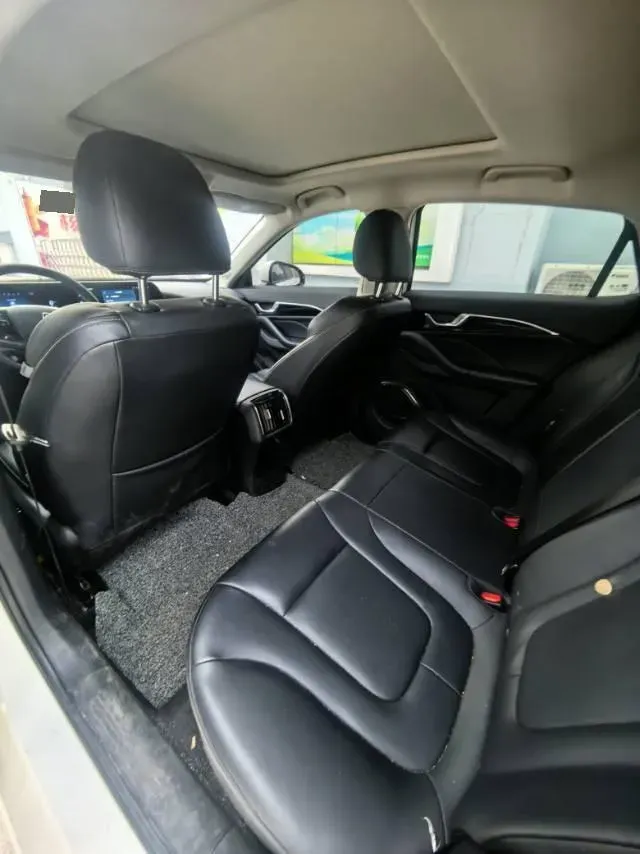 2025 Bestune B70 1.5T 169HP L4 7DCT,autocango,china used car exporter,china ev exporter,chinese used car exporter,chinese used ev exporter