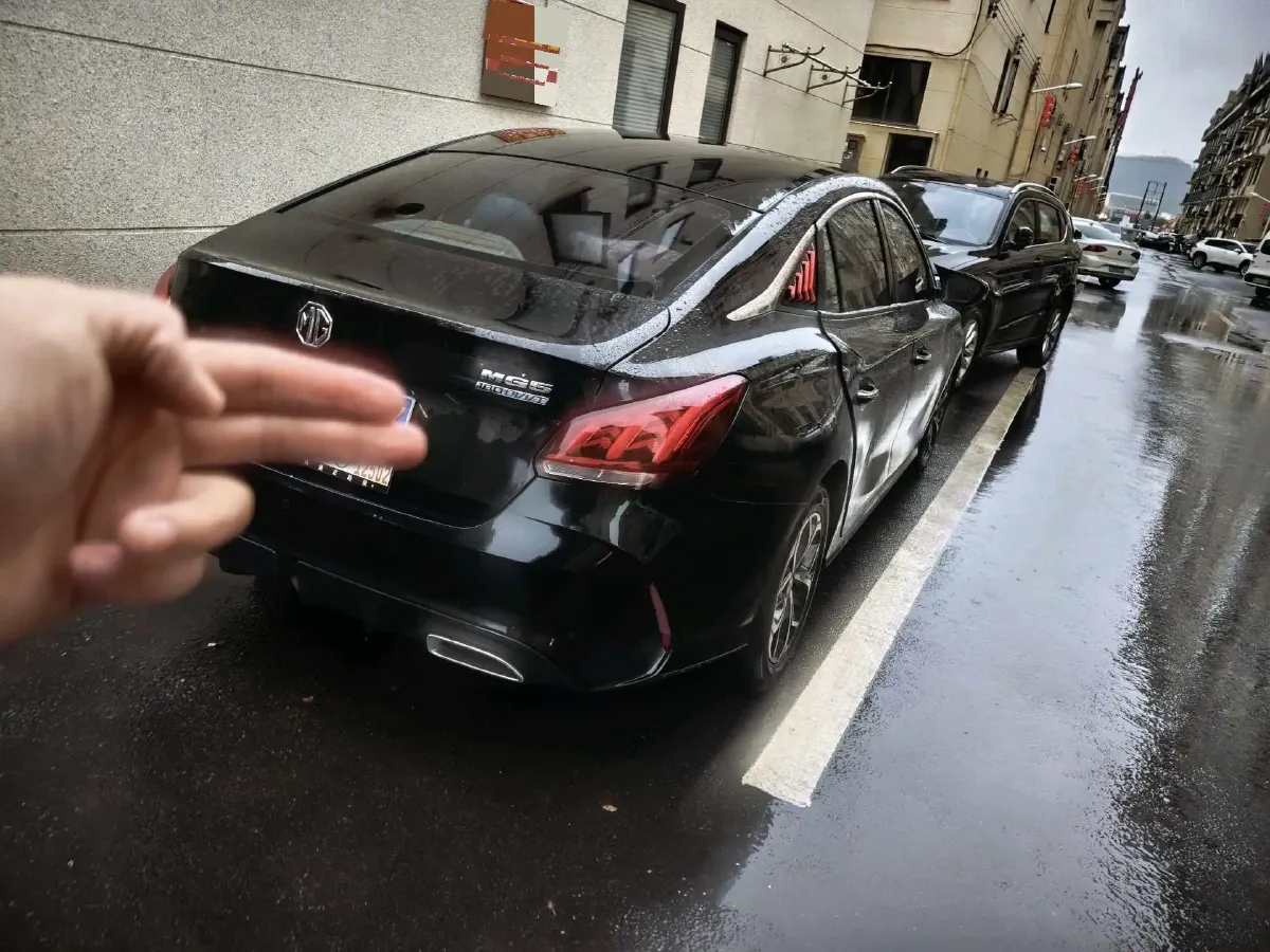 2022 MG 5 1.5L 120HP L4 CVT,autocango,china used car exporter,china ev exporter,chinese used car exporter,chinese used ev exporter