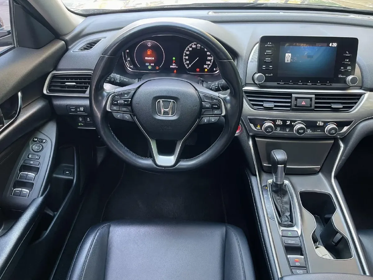 2018 Honda Accord 1.5T 194HP L4 CVT,autocango,china used car exporter,china ev exporter,chinese used car exporter,chinese used ev exporter