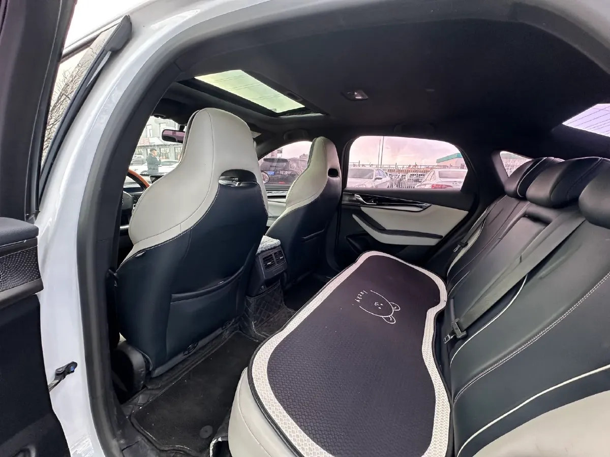 2021 Haval F7 1.5T 169HP L4 7DCT,autocango,china used car exporter,china ev exporter,chinese used car exporter,chinese used ev exporter