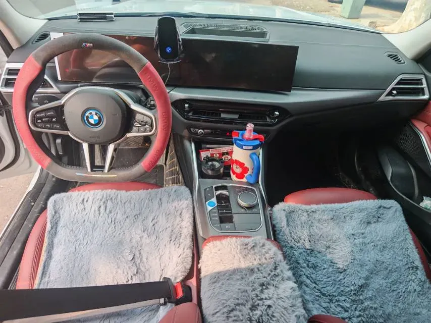 2025 BMW i3 BEV 70KWH,autocango,china used car exporter,china ev exporter,chinese used car exporter,chinese used ev exporter