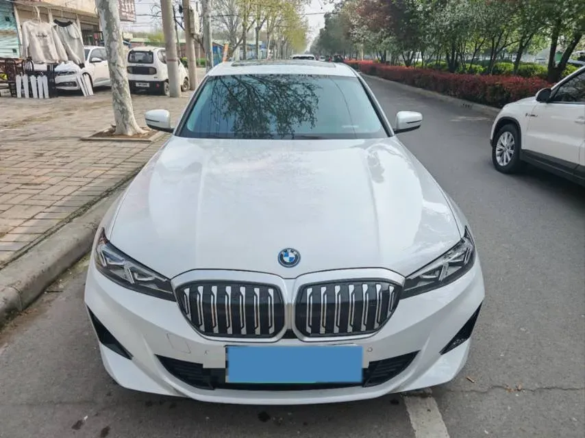 2025 BMW i3 BEV 70KWH,autocango,china used car exporter,china ev exporter,chinese used car exporter,chinese used ev exporter
