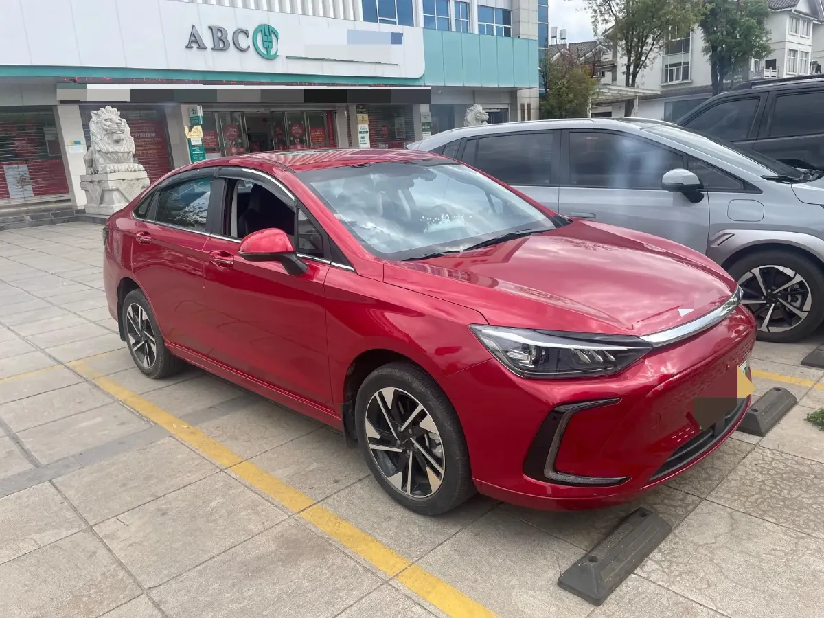 2022 Bestune B70 2.0T 224HP L4 6AT,autocango,china used car exporter,china ev exporter,chinese used car exporter,chinese used ev exporter