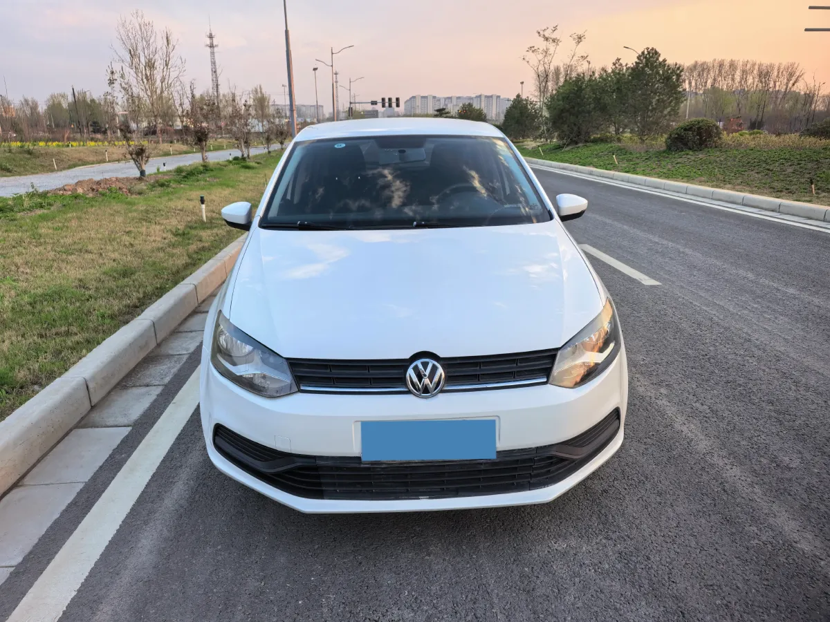 2016 Volkswagen Polo 1.4L 90HP L4 6AT,autocango,china used car exporter,china ev exporter,chinese used car exporter,chinese used ev exporter
