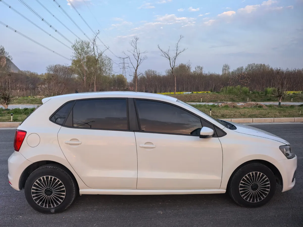 2016 Volkswagen Polo 1.4L 90HP L4 6AT,autocango,china used car exporter,china ev exporter,chinese used car exporter,chinese used ev exporter