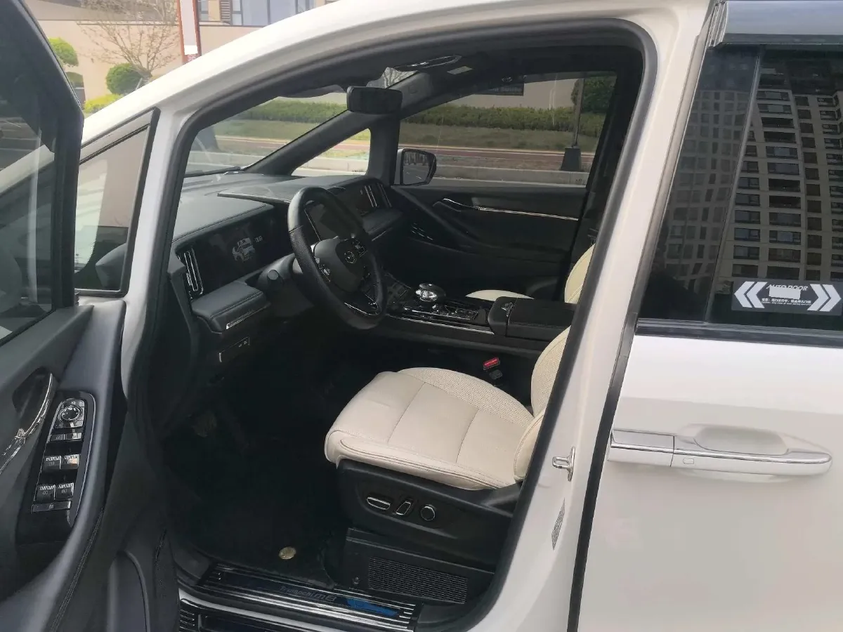 2023 GAC Trumpchi M8 2.0T 190HP L4 E-CVT Hybrid,autocango,china used car exporter,china ev exporter,chinese used car exporter,chinese used ev exporter