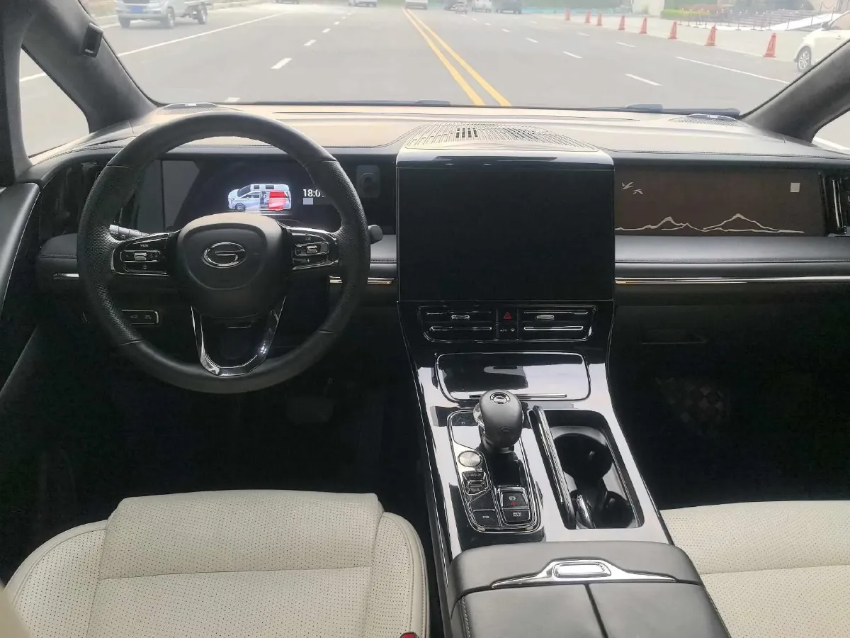 2023 GAC Trumpchi M8 2.0T 190HP L4 E-CVT Hybrid,autocango,china used car exporter,china ev exporter,chinese used car exporter,chinese used ev exporter