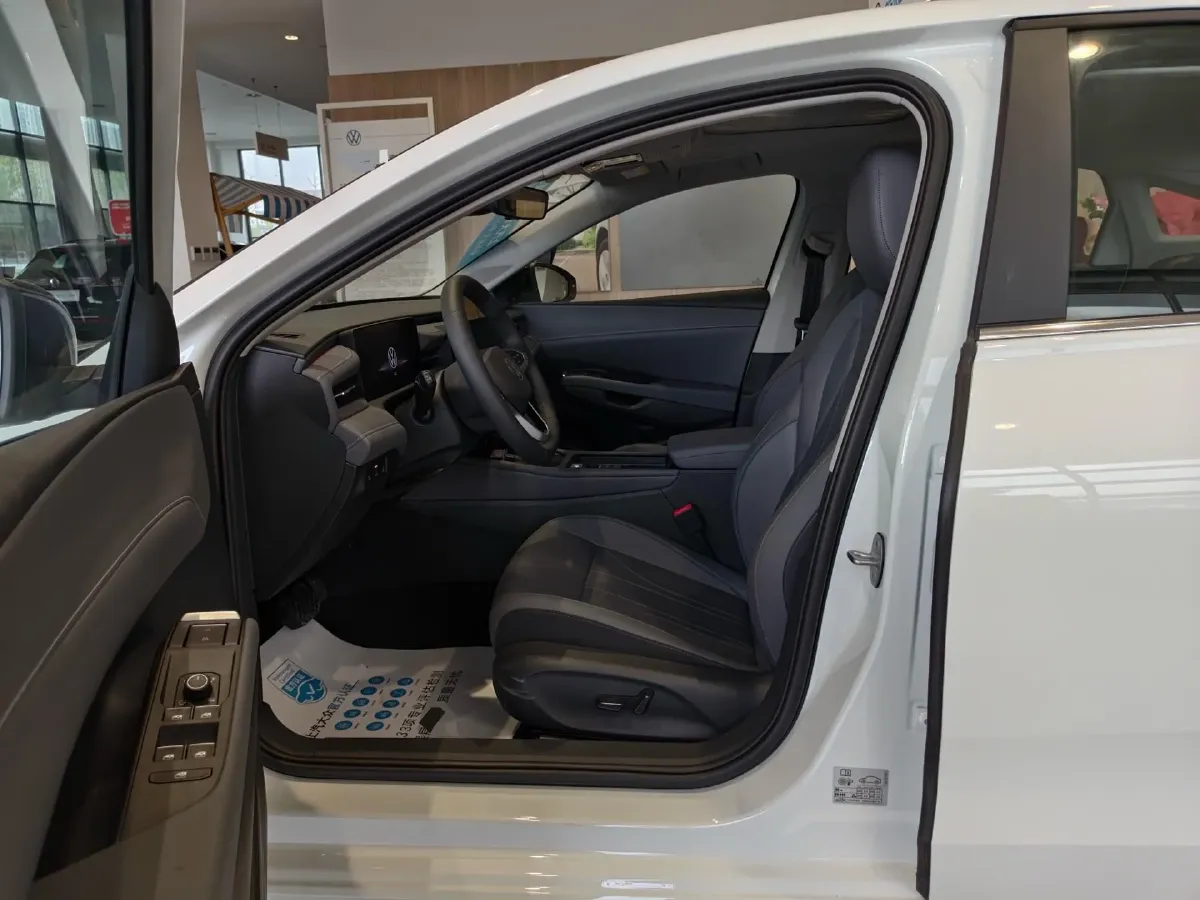 2026 Volkswagen Lavida 1.5T 160HP L4 7DCT,autocango,china used car exporter,china ev exporter,chinese used car exporter,chinese used ev exporter