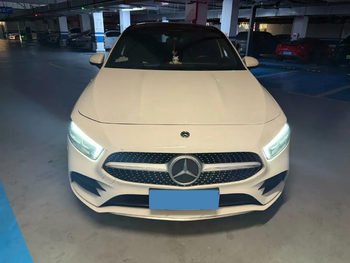 2021 Mercedes-Benz A Class 1.3T 163HP L4 7DCT,autocango,china used car exporter,china ev exporter,chinese used car exporter,chinese used ev exporter