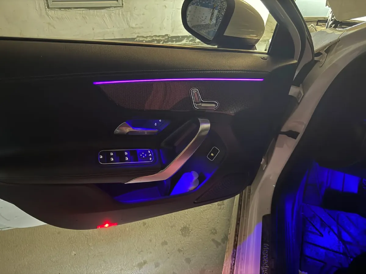 2021 Mercedes-Benz A Class 1.3T 163HP L4 7DCT,autocango,china used car exporter,china ev exporter,chinese used car exporter,chinese used ev exporter