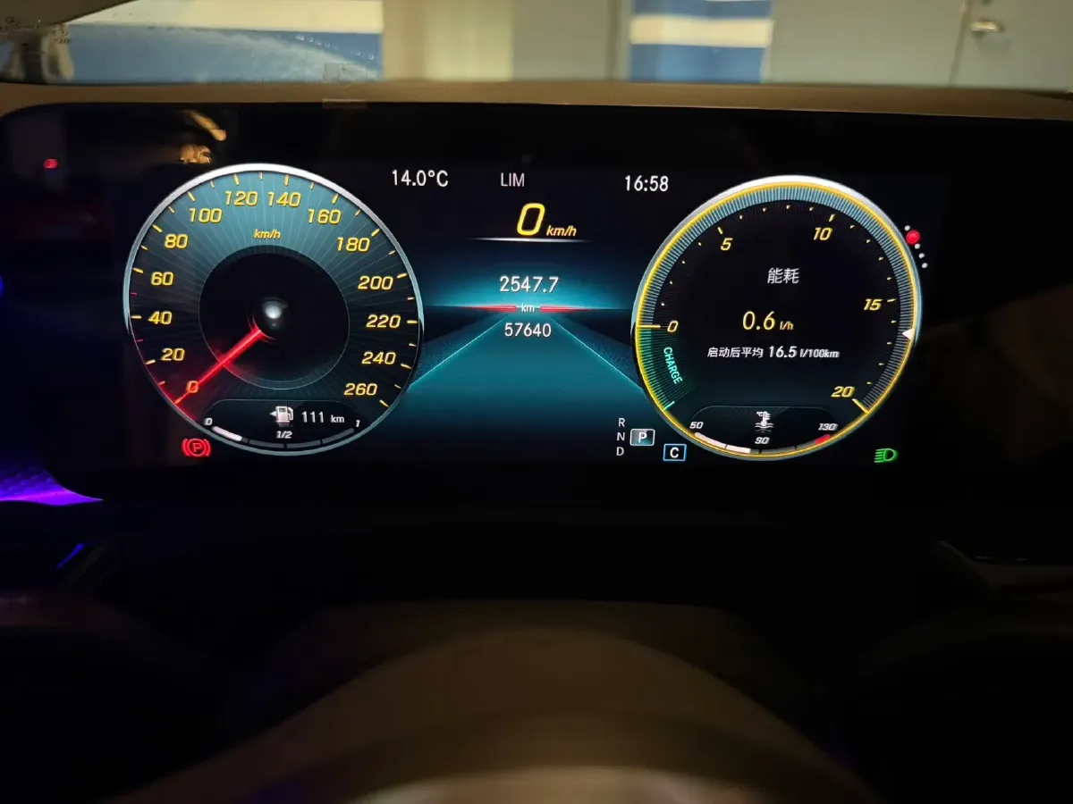 2021 Mercedes-Benz A Class 1.3T 163HP L4 7DCT,autocango,china used car exporter,china ev exporter,chinese used car exporter,chinese used ev exporter