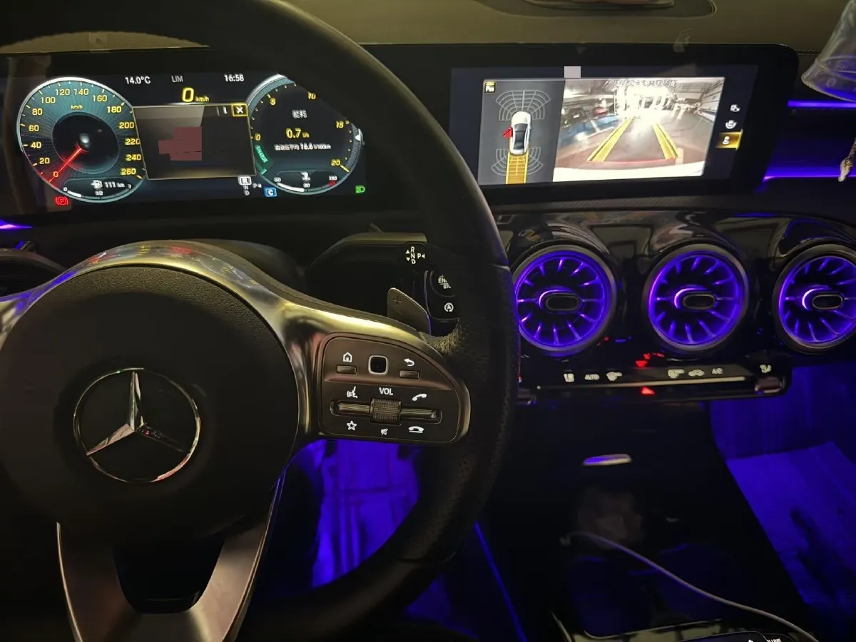 2021 Mercedes-Benz A Class 1.3T 163HP L4 7DCT,autocango,china used car exporter,china ev exporter,chinese used car exporter,chinese used ev exporter