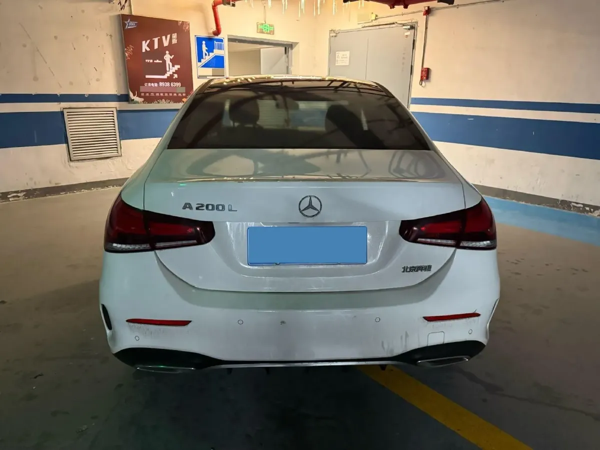 2021 Mercedes-Benz A Class 1.3T 163HP L4 7DCT,autocango,china used car exporter,china ev exporter,chinese used car exporter,chinese used ev exporter