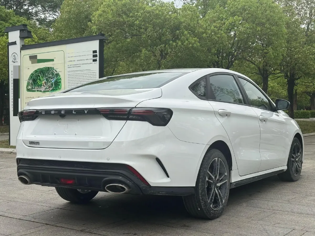 2025 Geely Emgrand 1.5L 127HP L4 CVT,autocango,china used car exporter,china ev exporter,chinese used car exporter,chinese used ev exporter