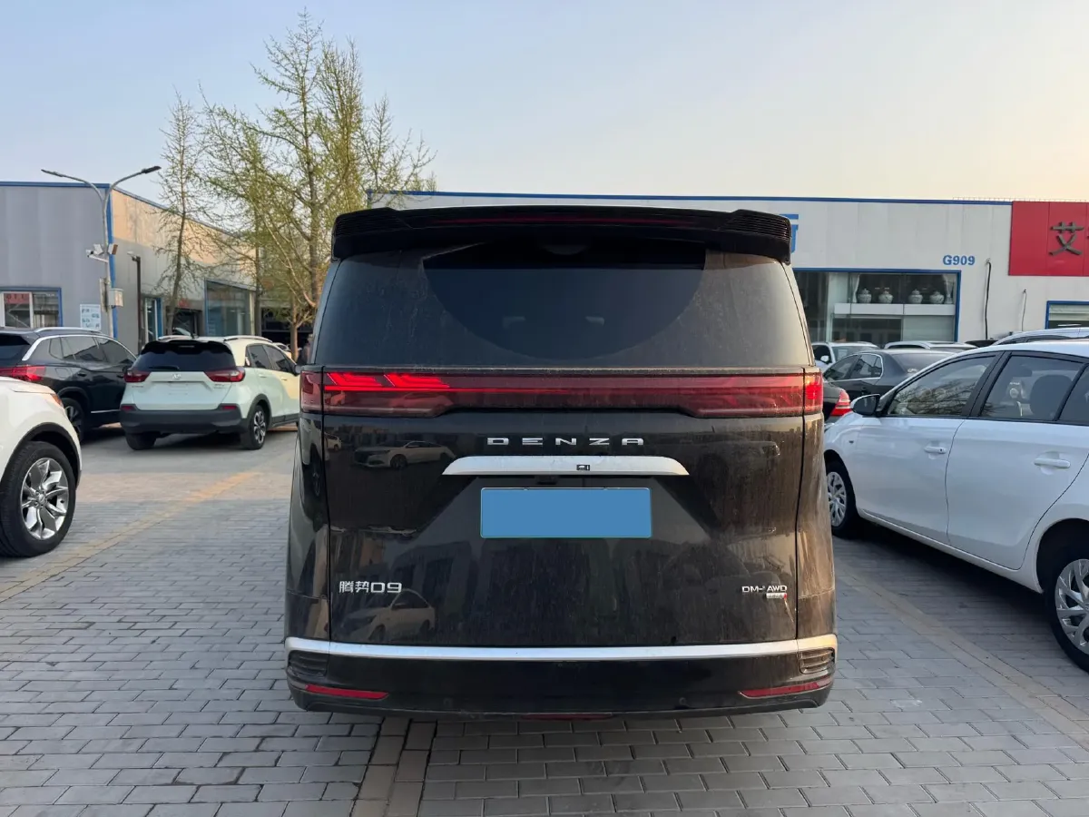 2025 Denza D9 1.5T 156HP L4 E-CVT PHEV,autocango,china used car exporter,china ev exporter,chinese used car exporter,chinese used ev exporter
