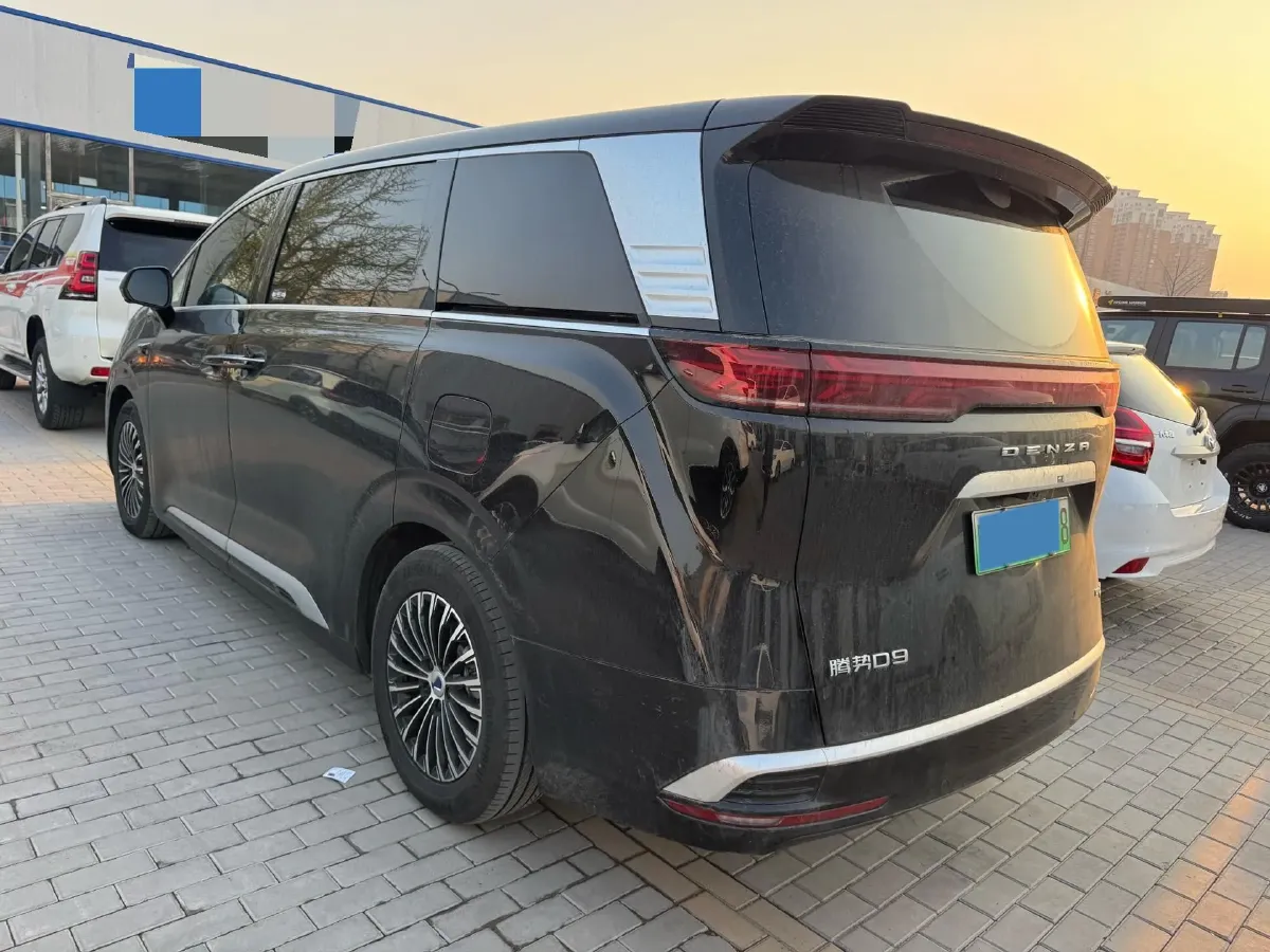 2025 Denza D9 1.5T 156HP L4 E-CVT PHEV,autocango,china used car exporter,china ev exporter,chinese used car exporter,chinese used ev exporter