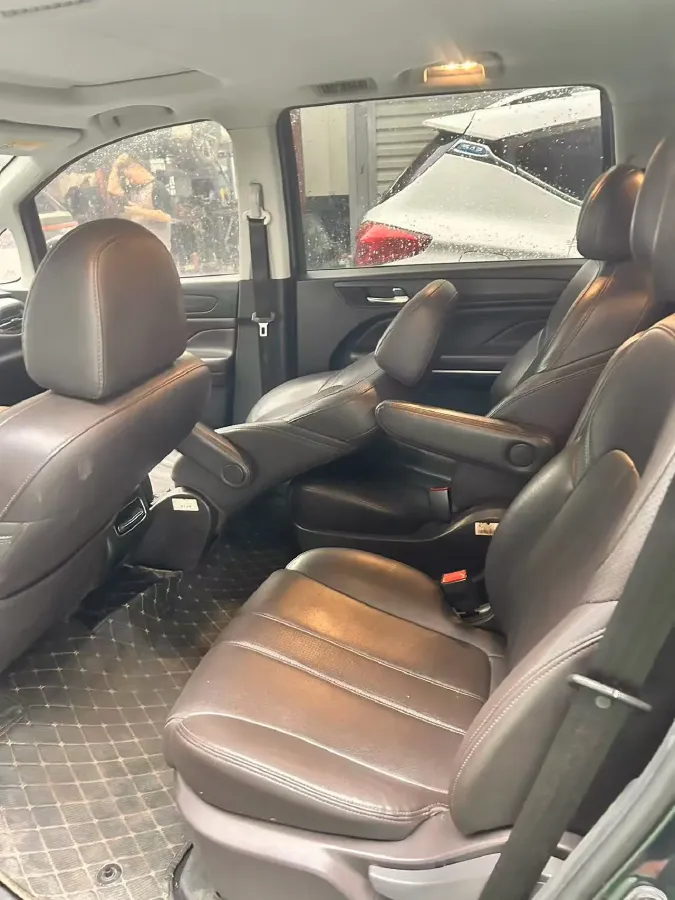 2021 GAC Trumpchi M6 1.5T 169HP L4 7DCT,autocango,china used car exporter,china ev exporter,chinese used car exporter,chinese used ev exporter