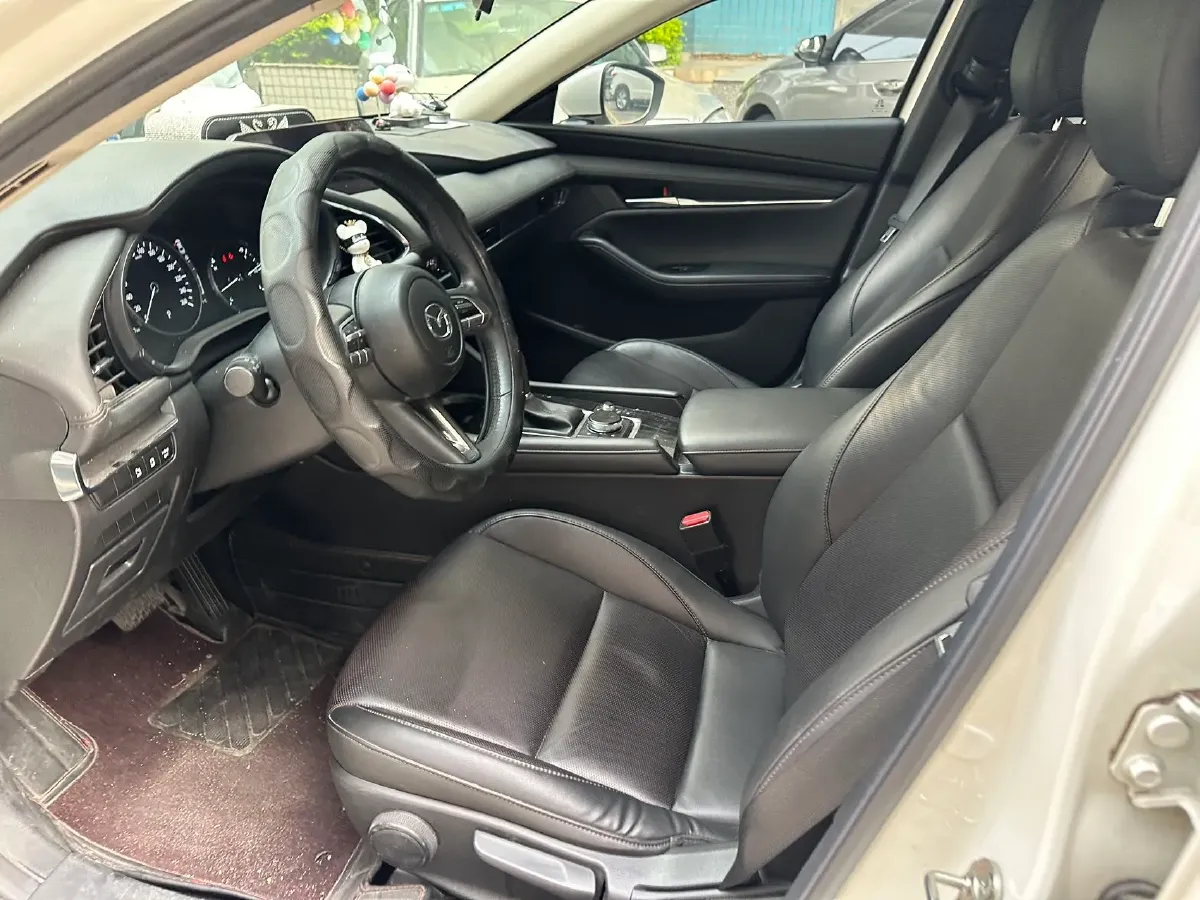 2021 Mazda 3 Axela 2.0L 158HP L4 6AT,autocango,china used car exporter,china ev exporter,chinese used car exporter,chinese used ev exporter