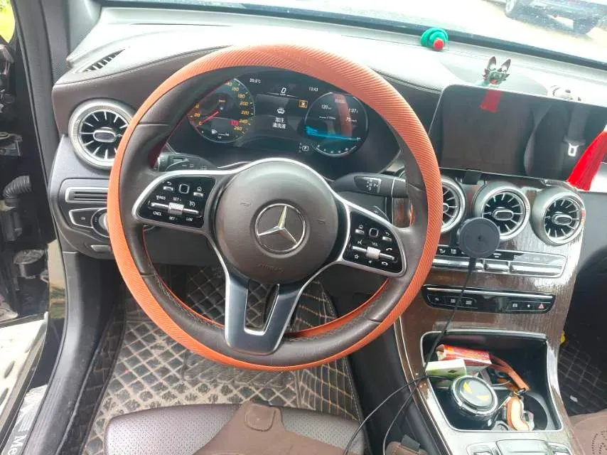 2022 Mercedes-Benz GLC Class 2.0T 258HP L4 9AT,autocango,china used car exporter,china ev exporter,chinese used car exporter,chinese used ev exporter