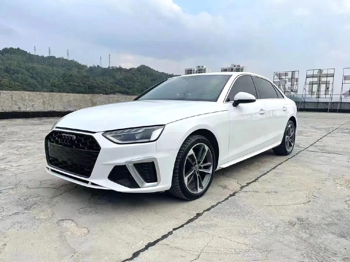 2020 Audi A4L 2.0T 190HP L4 7DCT,autocango,china used car exporter,china ev exporter,chinese used car exporter,chinese used ev exporter