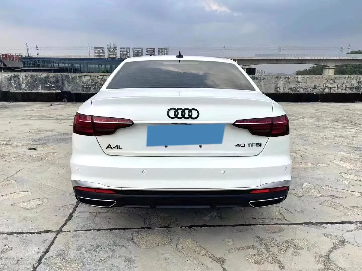 2020 Audi A4L 2.0T 190HP L4 7DCT,autocango,china used car exporter,china ev exporter,chinese used car exporter,chinese used ev exporter