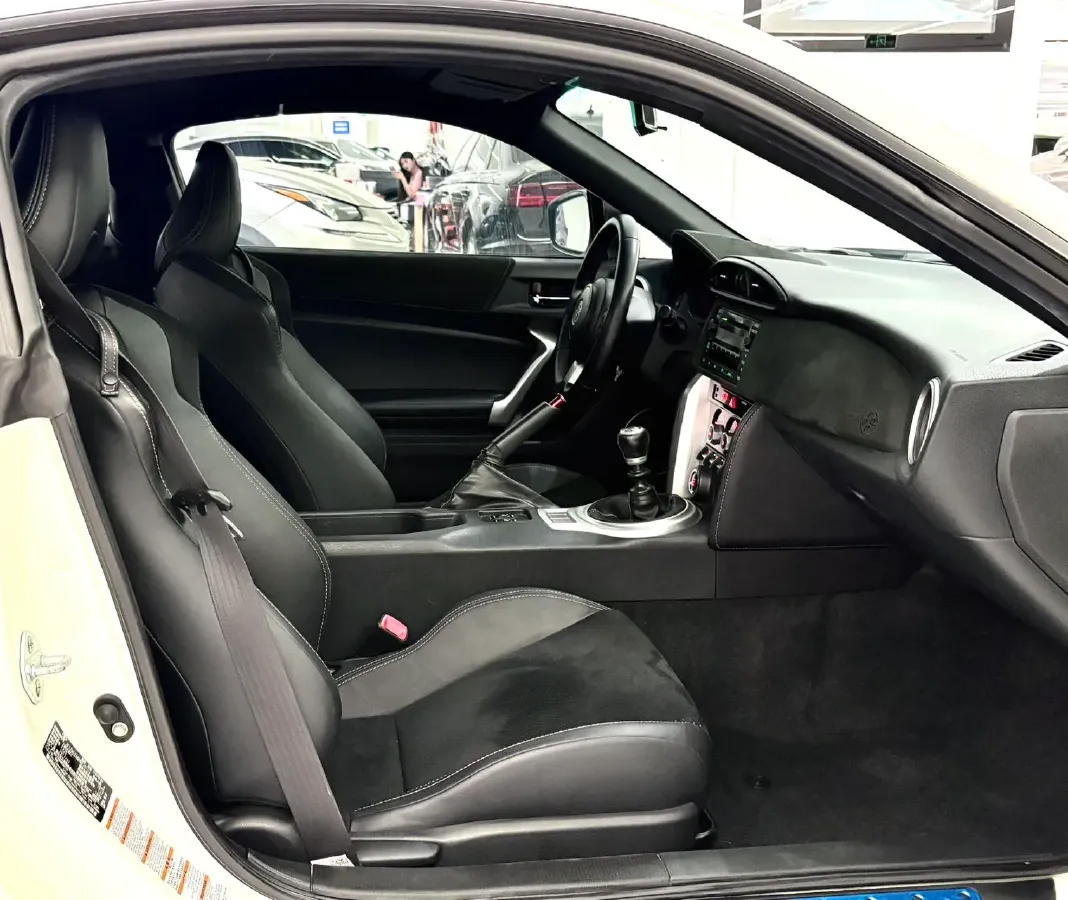 2017 Toyota 86 2.0L 200HP H4 6MT,autocango,china used car exporter,china ev exporter,chinese used car exporter,chinese used ev exporter