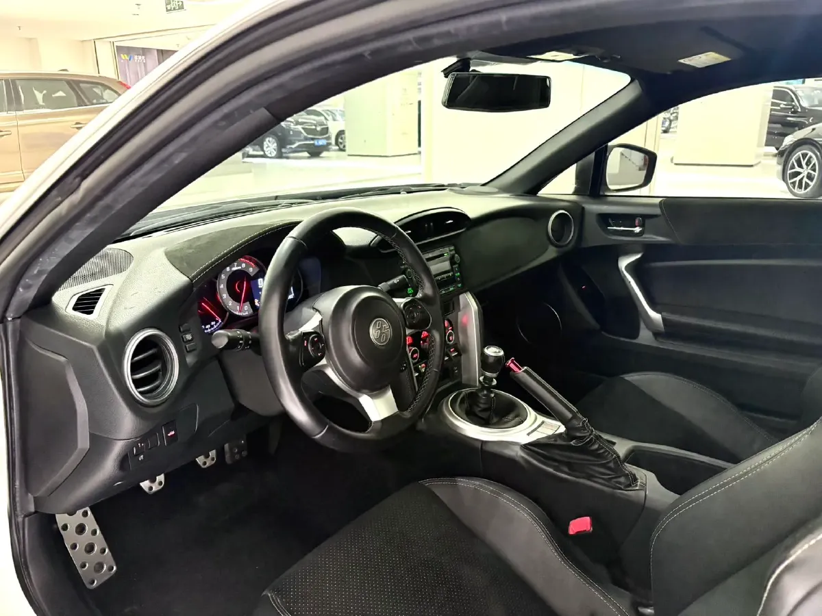 2017 Toyota 86 2.0L 200HP H4 6MT,autocango,china used car exporter,china ev exporter,chinese used car exporter,chinese used ev exporter