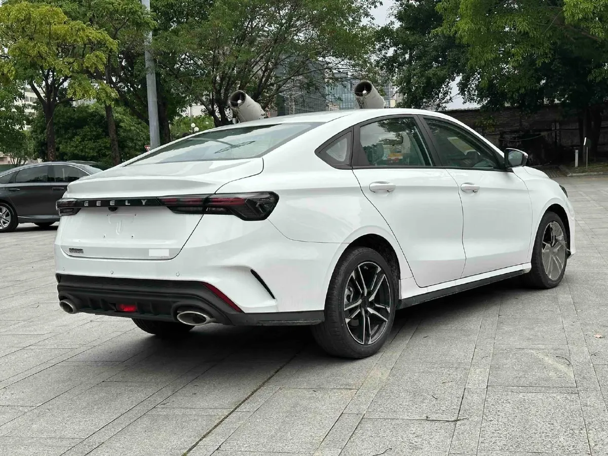 2025 Geely Emgrand 1.5L 127HP L4 CVT,autocango,china used car exporter,china ev exporter,chinese used car exporter,chinese used ev exporter