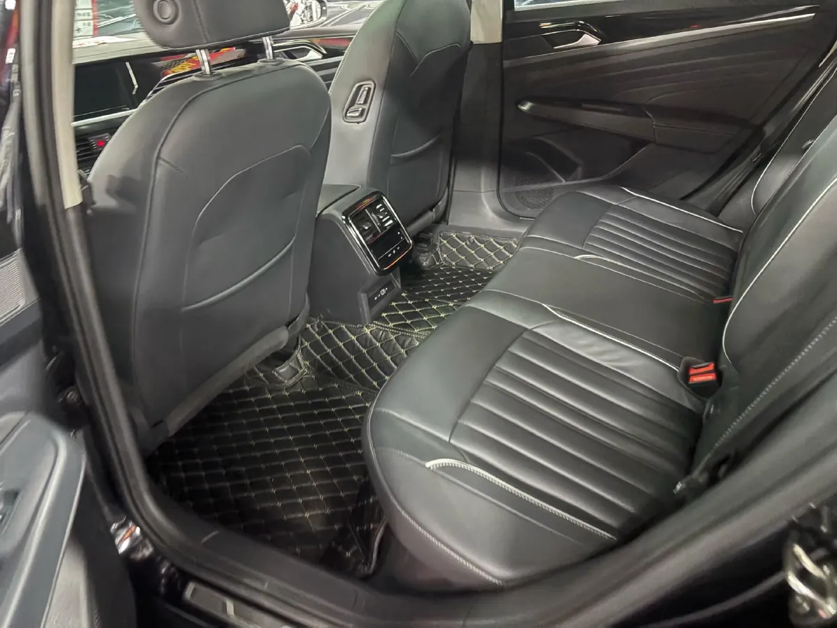 2023 Volkswagen Passat 2.0T 186HP L4 7DCT,autocango,china used car exporter,china ev exporter,chinese used car exporter,chinese used ev exporter