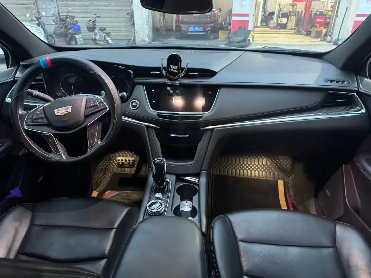 2021 Cadillac XT5 2.0T 237HP L4 9AT,autocango,china used car exporter,china ev exporter,chinese used car exporter,chinese used ev exporter