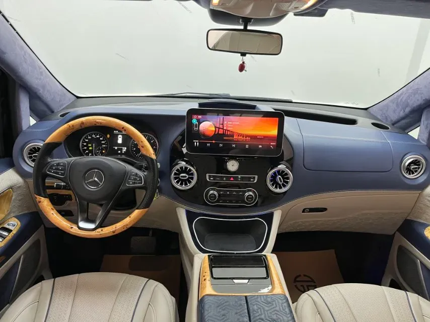 2020 Mercedes-Benz Vito 2.0T 211HP L4 9AT,autocango,china used car exporter,china ev exporter,chinese used car exporter,chinese used ev exporter