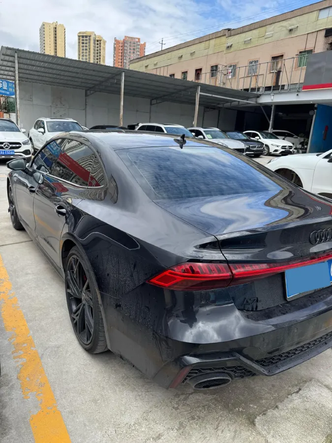 2024 Audi A7L 2.0T 245HP L4 7DCT,autocango,china used car exporter,china ev exporter,chinese used car exporter,chinese used ev exporter