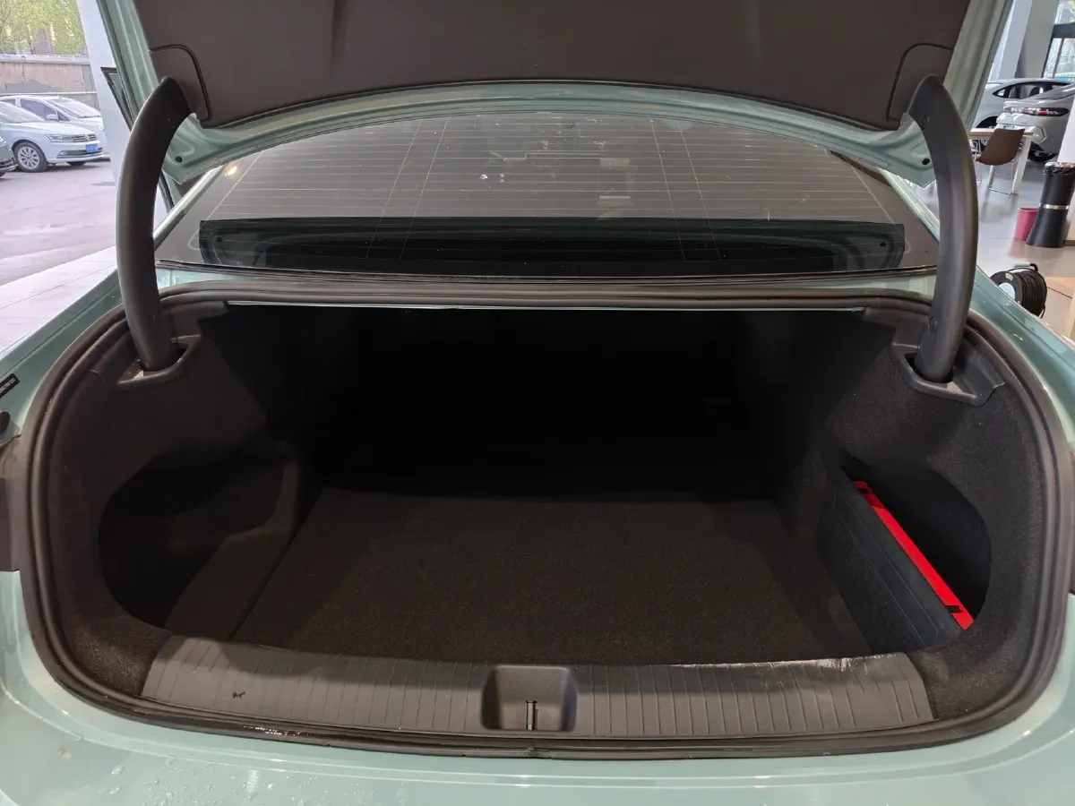 2025 Volkswagen Passat 2.0T 220HP L4 7DCT,autocango,china used car exporter,china ev exporter,chinese used car exporter,chinese used ev exporter