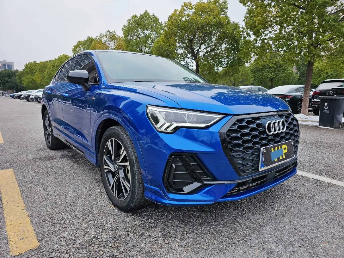 2022 Audi Q3 Sportback 2.0T 186HP L4 7DCT,autocango,china used car exporter,china ev exporter,chinese used car exporter,chinese used ev exporter