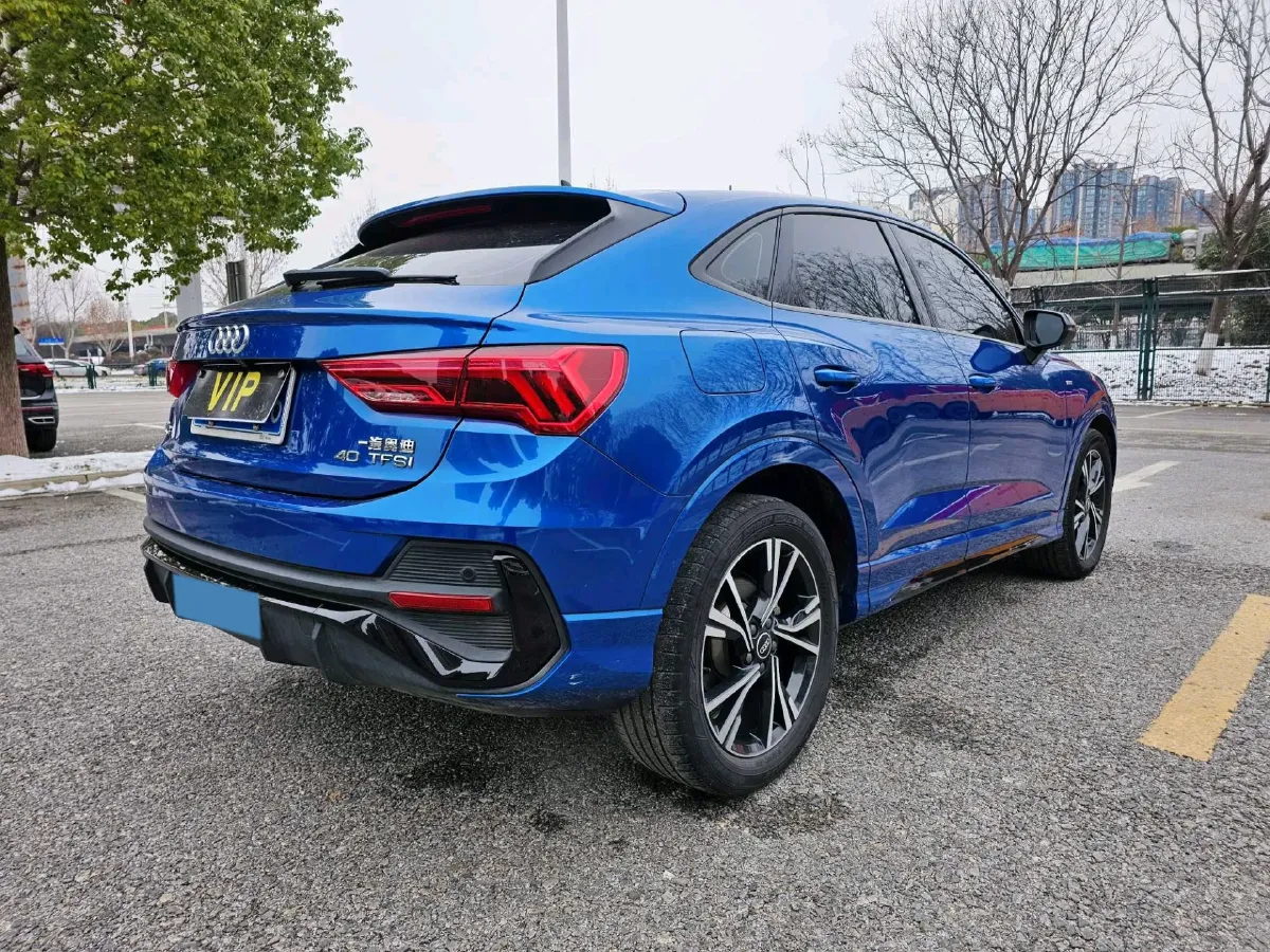 2022 Audi Q3 Sportback 2.0T 186HP L4 7DCT,autocango,china used car exporter,china ev exporter,chinese used car exporter,chinese used ev exporter