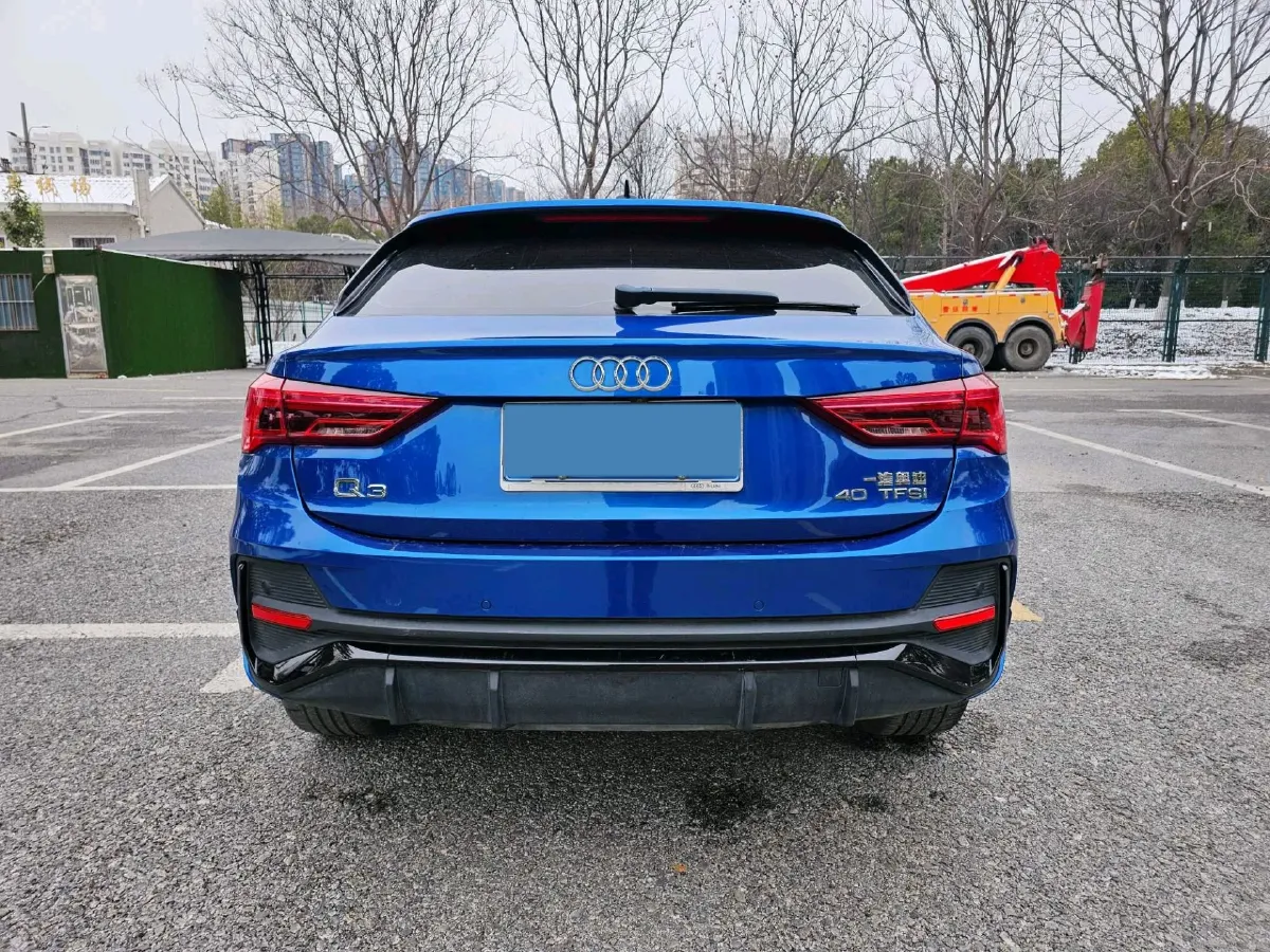 2022 Audi Q3 Sportback 2.0T 186HP L4 7DCT,autocango,china used car exporter,china ev exporter,chinese used car exporter,chinese used ev exporter