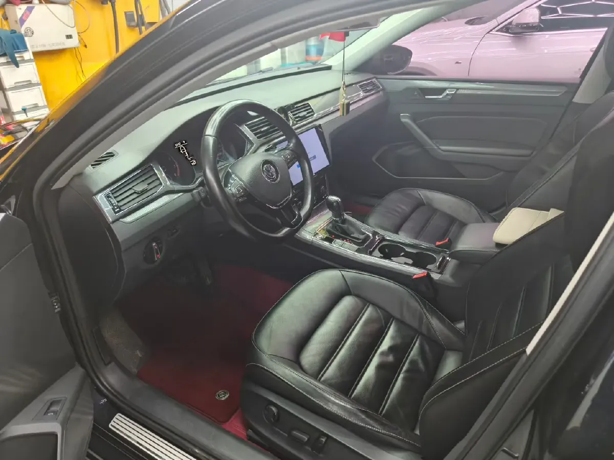 2017 Volkswagen Passat 1.8T 180HP L4 7DCT,autocango,china used car exporter,china ev exporter,chinese used car exporter,chinese used ev exporter