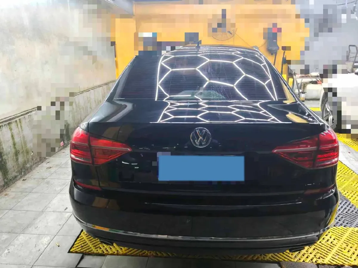 2017 Volkswagen Passat 1.8T 180HP L4 7DCT,autocango,china used car exporter,china ev exporter,chinese used car exporter,chinese used ev exporter