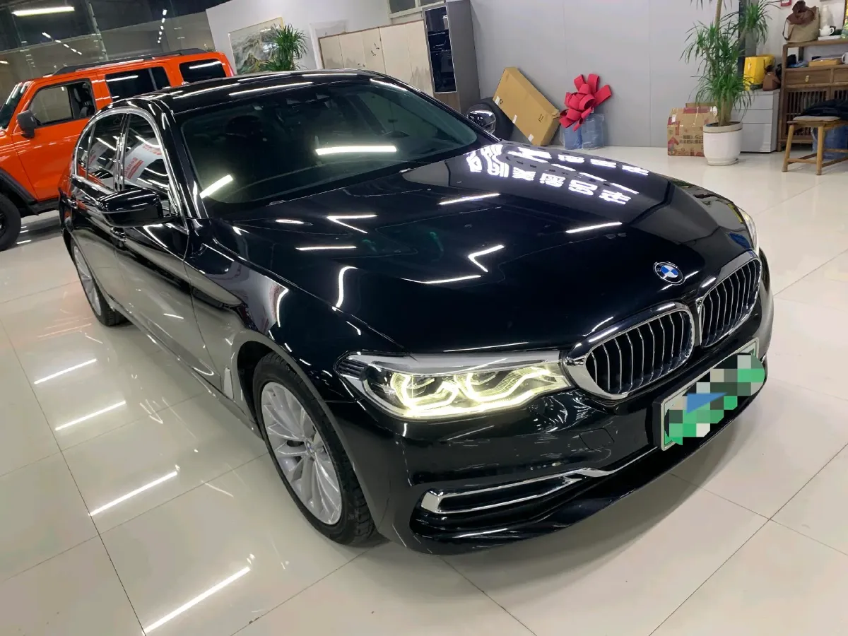 2020 BMW 5 Series 2.0T 184HP L4 8AT PHEV 17.7KWH,autocango,china used car exporter,china ev exporter,chinese used car exporter,chinese used ev exporter